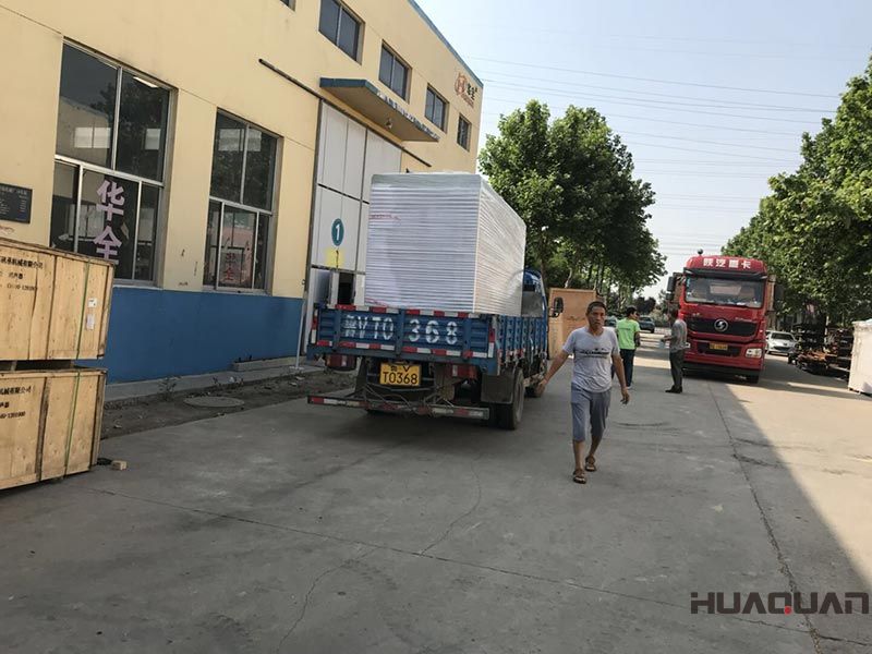 濰坊的王先生訂購的200KW移動(dòng)靜音拖車發(fā)電機(jī)組在6.14號(hào)，送貨上門