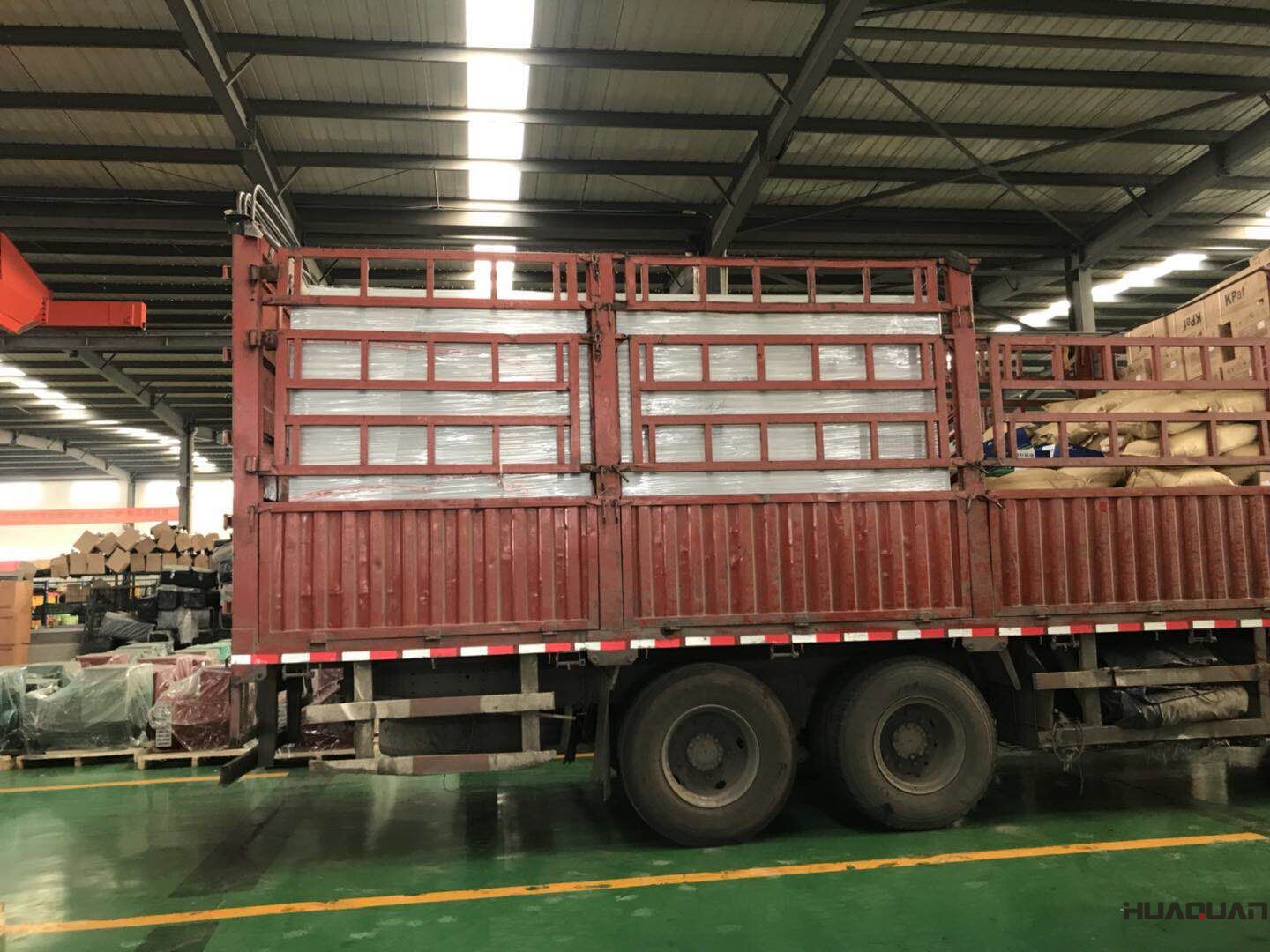 7月18號一臺HQ200GF靜音箱型柴油發電機組發往山東