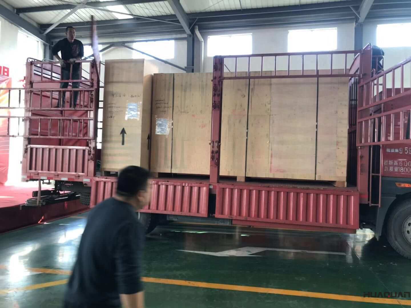 一臺40kw靜音箱柴油發(fā)電機組于10月31日從華全動力出發(fā)，現(xiàn)已順利發(fā)往山東