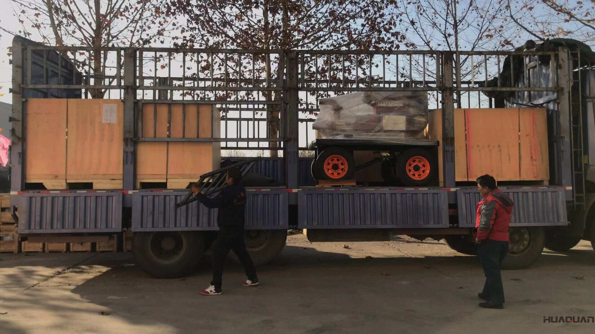 一臺20kw移動拖車柴油發(fā)電機(jī)組于11月27日從華全動力順利發(fā)往天津