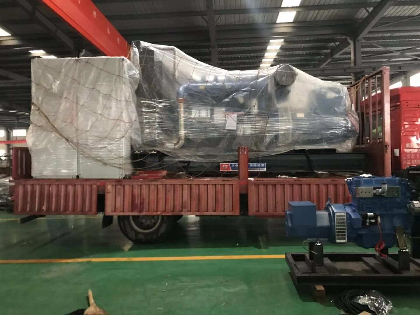 華全動(dòng)力一臺(tái)1000kw立柜四保護(hù)柴油發(fā)電機(jī)組于12月9日成功發(fā)往山東省
