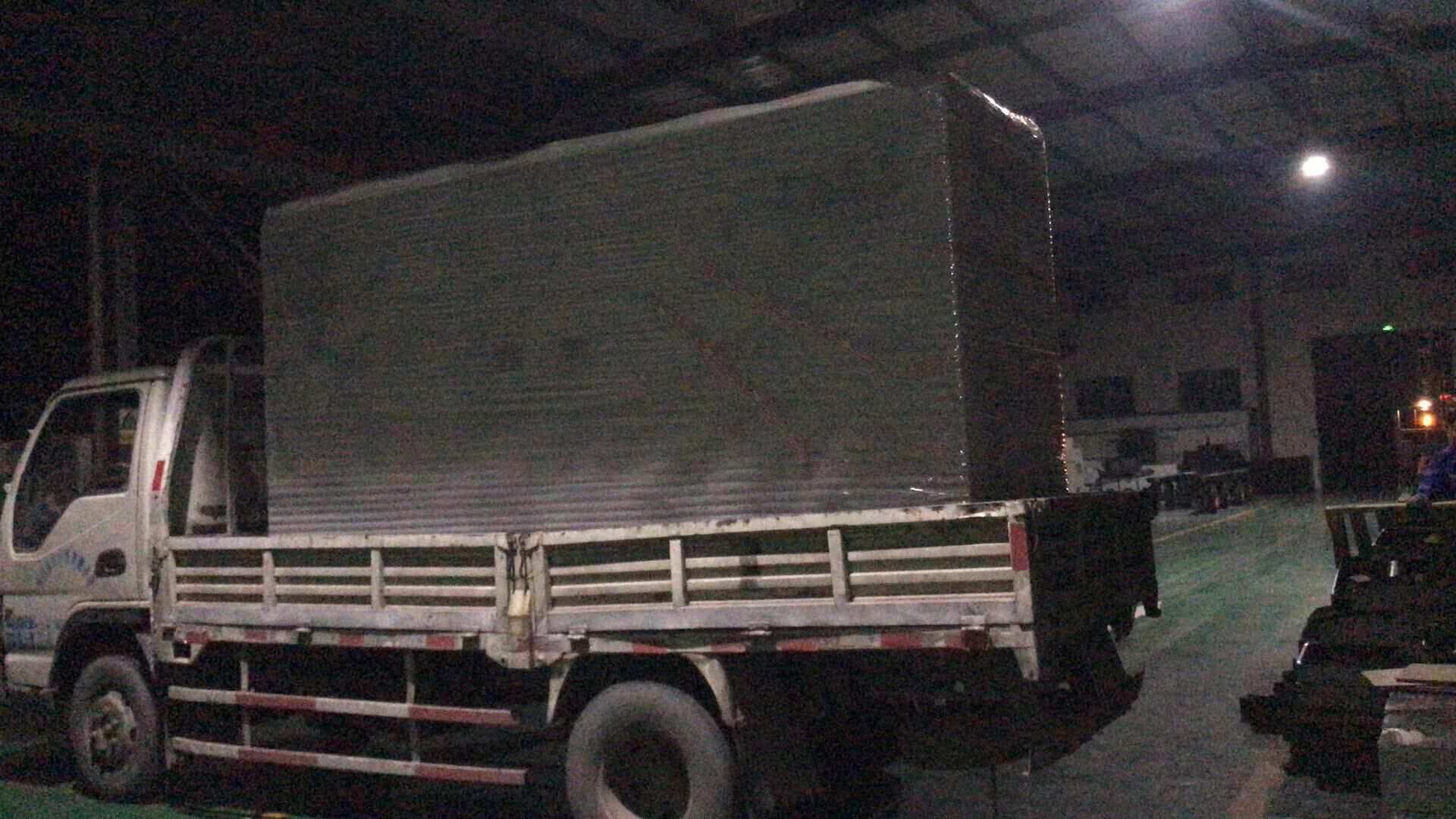 12月17日，車先生從華全動(dòng)力采購(gòu)的一臺(tái)50kw自動(dòng)化柴油發(fā)電機(jī)組順利發(fā)往山東省