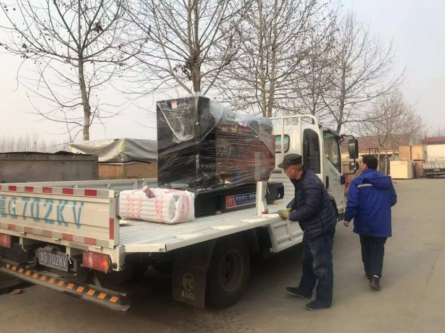 山東省王先生從華全動力代裝的30kw和80kw標配柴油發電機組已于1月22日成功發往目的地