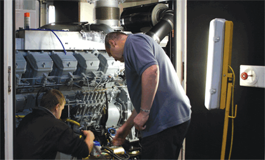 華全專業(yè)維修師傅：當(dāng)發(fā)電機(jī)組發(fā)生故障時(shí) 沒(méi)有一個(gè)零件是無(wú)辜的